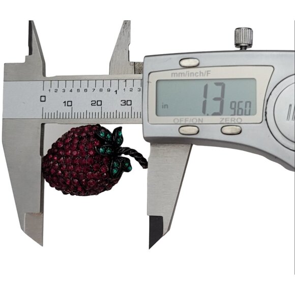 Weiss Red Rhinestone Japanned Strawberry Brooch Pin, Signed M683 - Picture 7 of 9